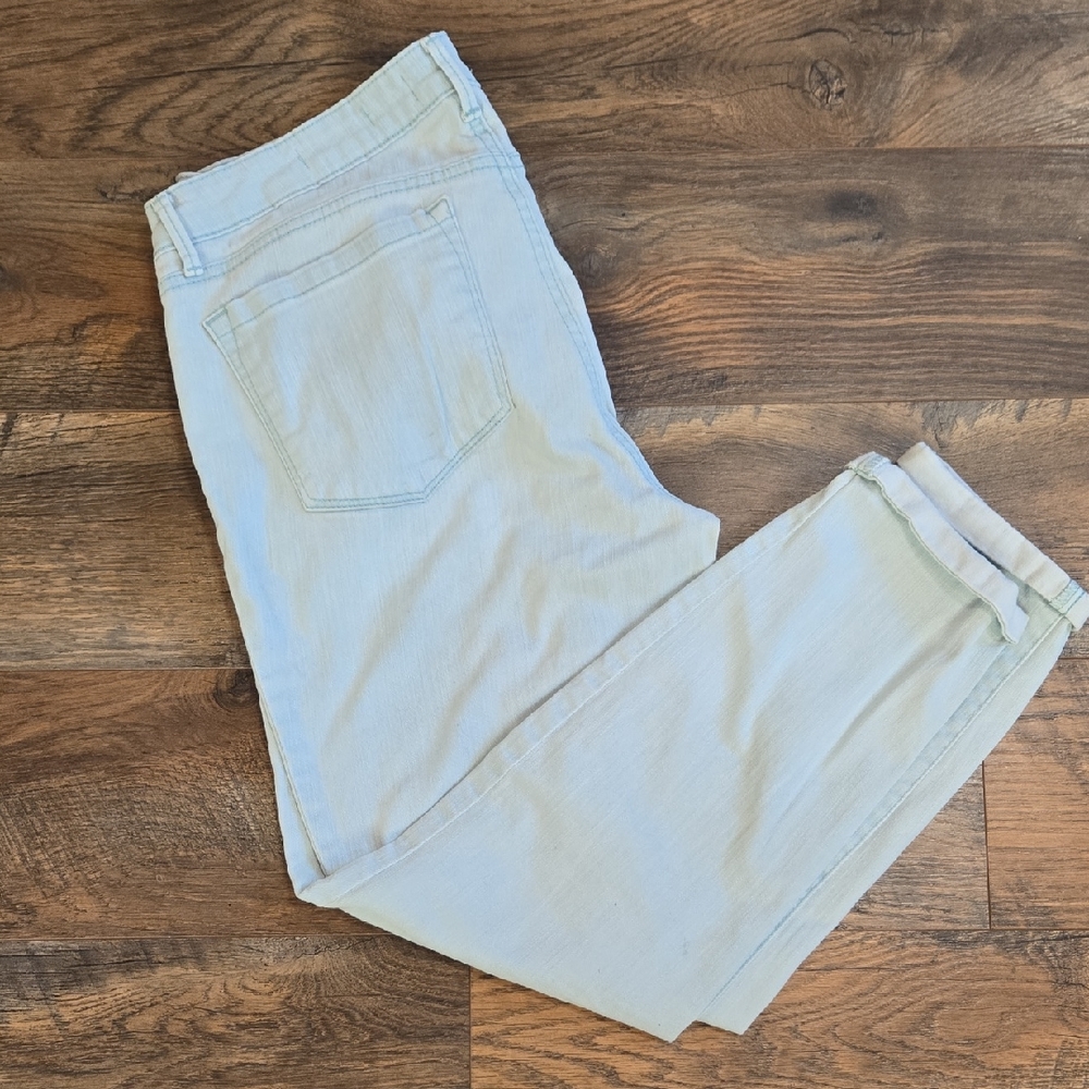 Jessica Simpson Women's Light Blue Cropped Ankle Skinny Jeans